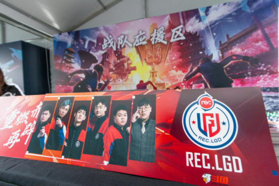 2025年国际桥牌精英邀请赛揭幕于青岛